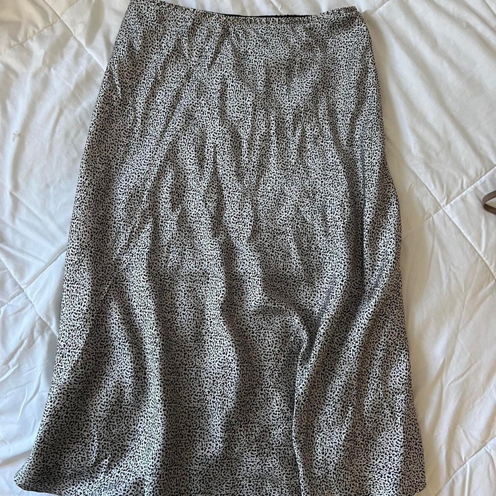 Women’s Grey Skirt